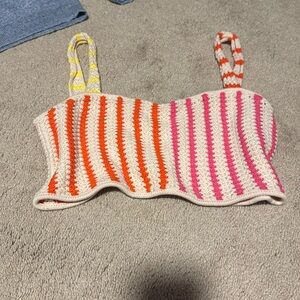 Women’s M Crochet Multi color cropped tank top